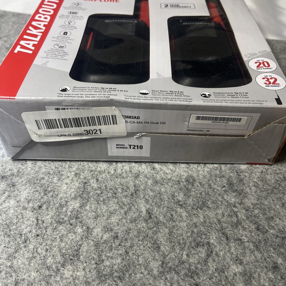 NEW Motorola Solutions T210 Two-Way Radio Black W/Red Two-Pack - Picture 3 of 5